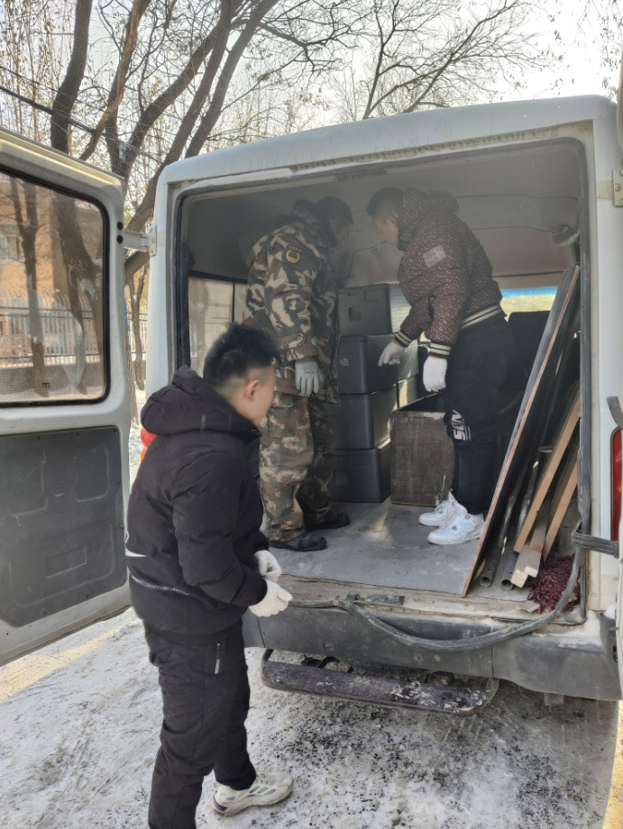 志城集团参加铁西区工商联“献爱心送温暖”活动