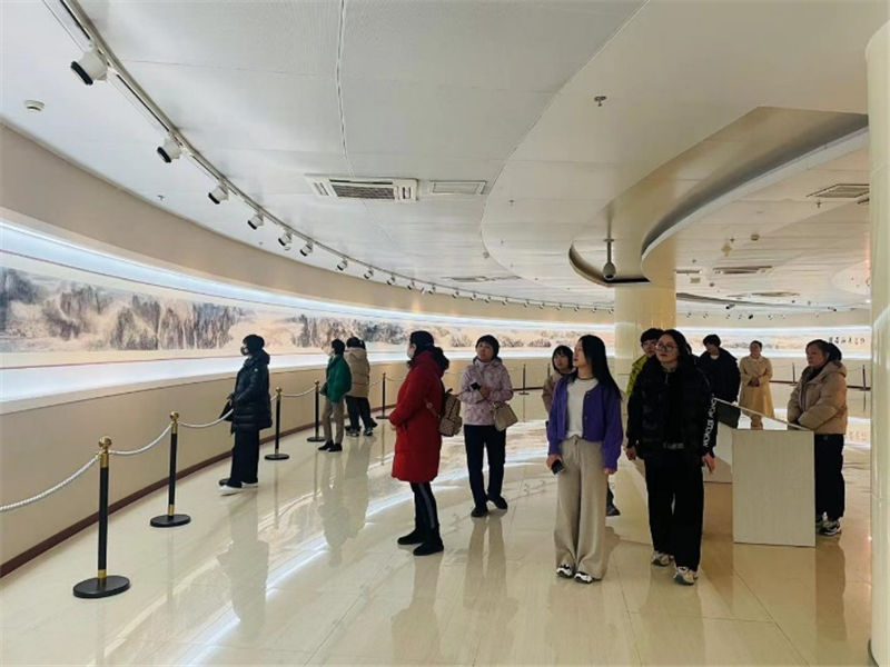 凝聚巾帼力量 共创蒙商辉煌